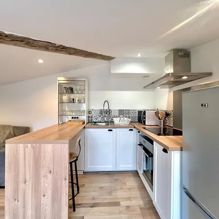 Appartement La Tropezienne, Charme Et Confort Au Coeur Du Gard *